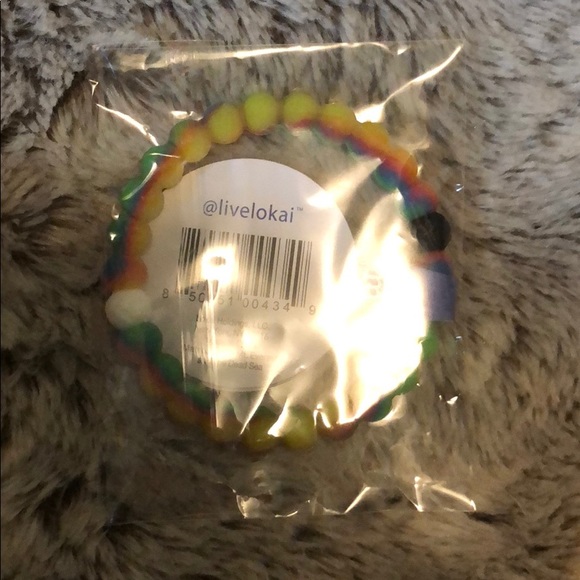 Medium Rainbow Lokai Bracelet - Picture 2 of 2